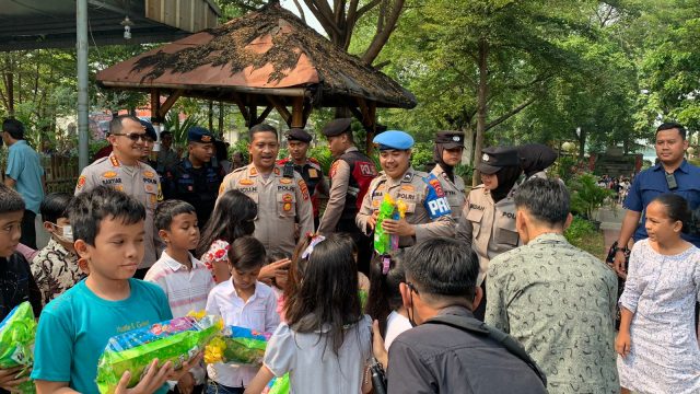 Polresta Tangerang Melakukan Pengamanan di Gereja saat peringatan Kenaikan Isa Al-Masih