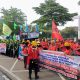 Demo Ratusan Buruh Tolak Tapera di Depan Gedung DPRD Meminta Surat Rekomendasi