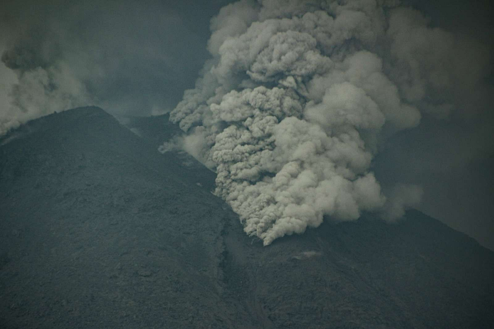 gunung Lewotobi Laki-laki