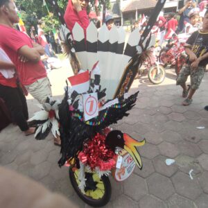 Juara 2 Lomba Sepeda Hias