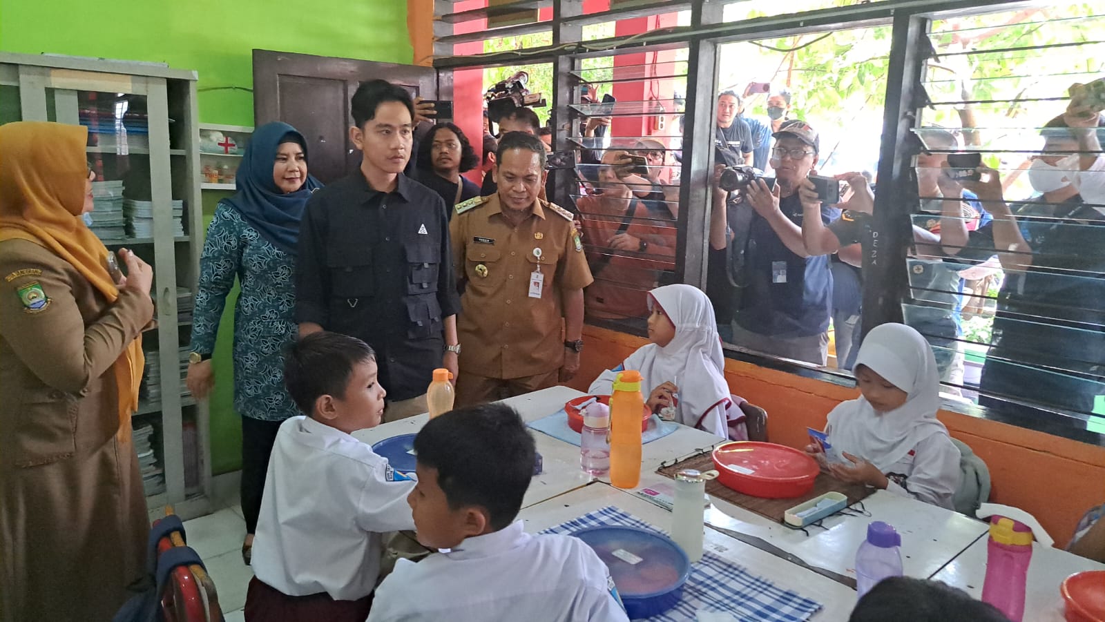 Uji Coba Makan Bergizi Gratis di Kota Tangerang