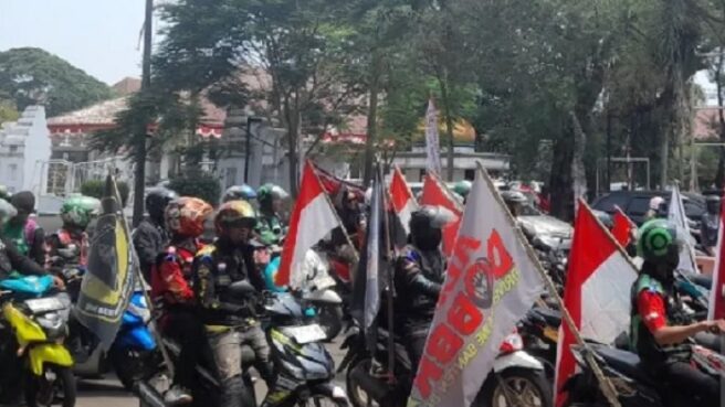 Aksi Demo Pengemudi Ojol di Banten Tuntut Kesetaraan Tarif