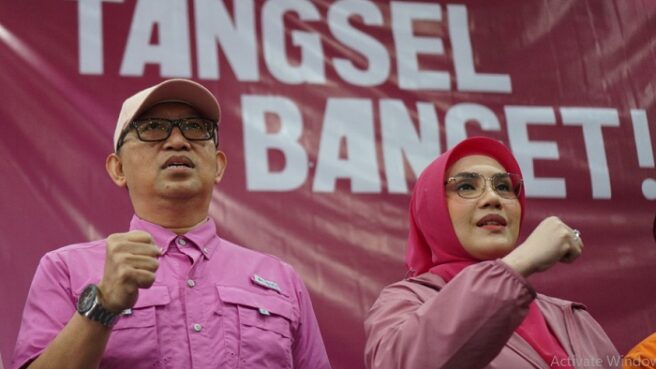 Tambil Beda, Rama Shinta Luncurkan Warna Pink Dengan Selogan Tangsel Banget