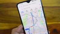 Google Maps Punyai Fitur Baru Pelarolan Insiden di Android Auto