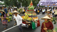 Karnaval dalam Meriahkan HUT ke-392 Kabupaten Tangerang/Foto: Bisnis Indonesia