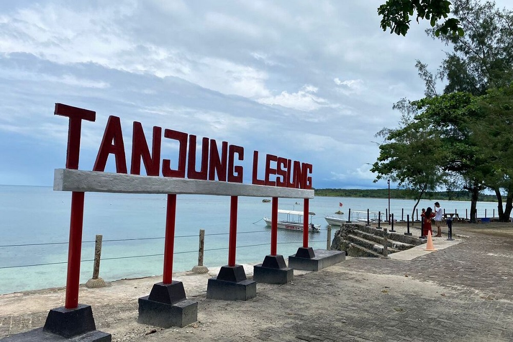 pantai di banten