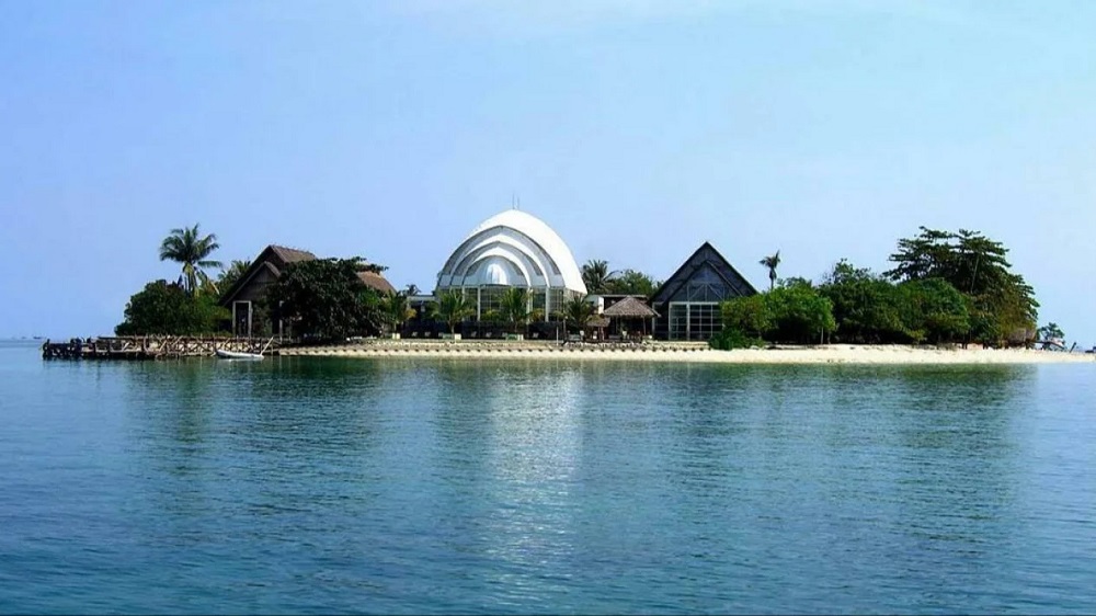 pantai di banten