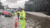 Akses Jalan ke Bandara Soekarno Hatta Tergenang Banjir 20 cm