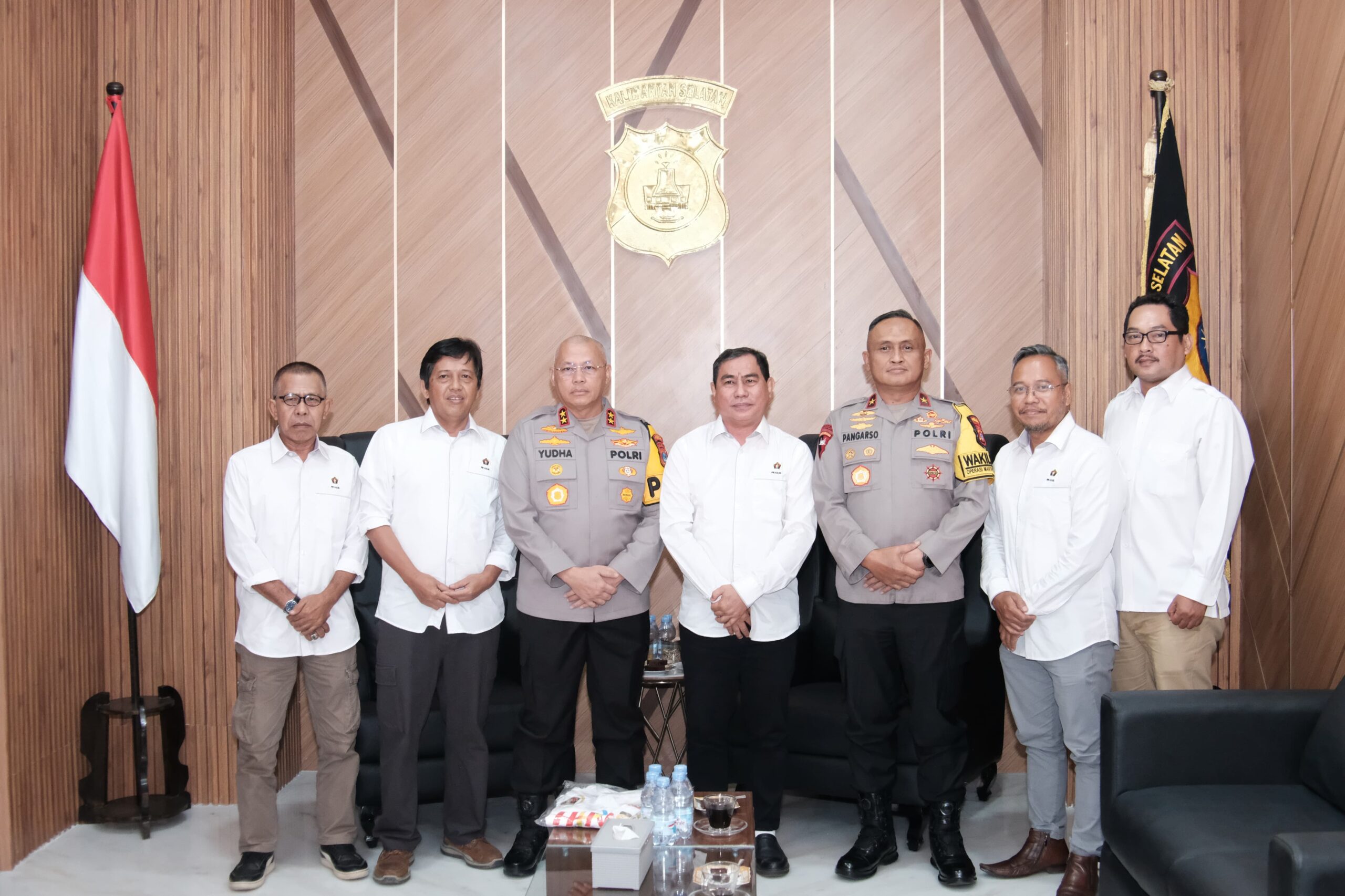 Kapolda saat menerima audensi jajaran Pengurus PWI Kalimantan Selatan di Mapolda Kalsel di Banjarbaru, Selasa 14 Januari 2025