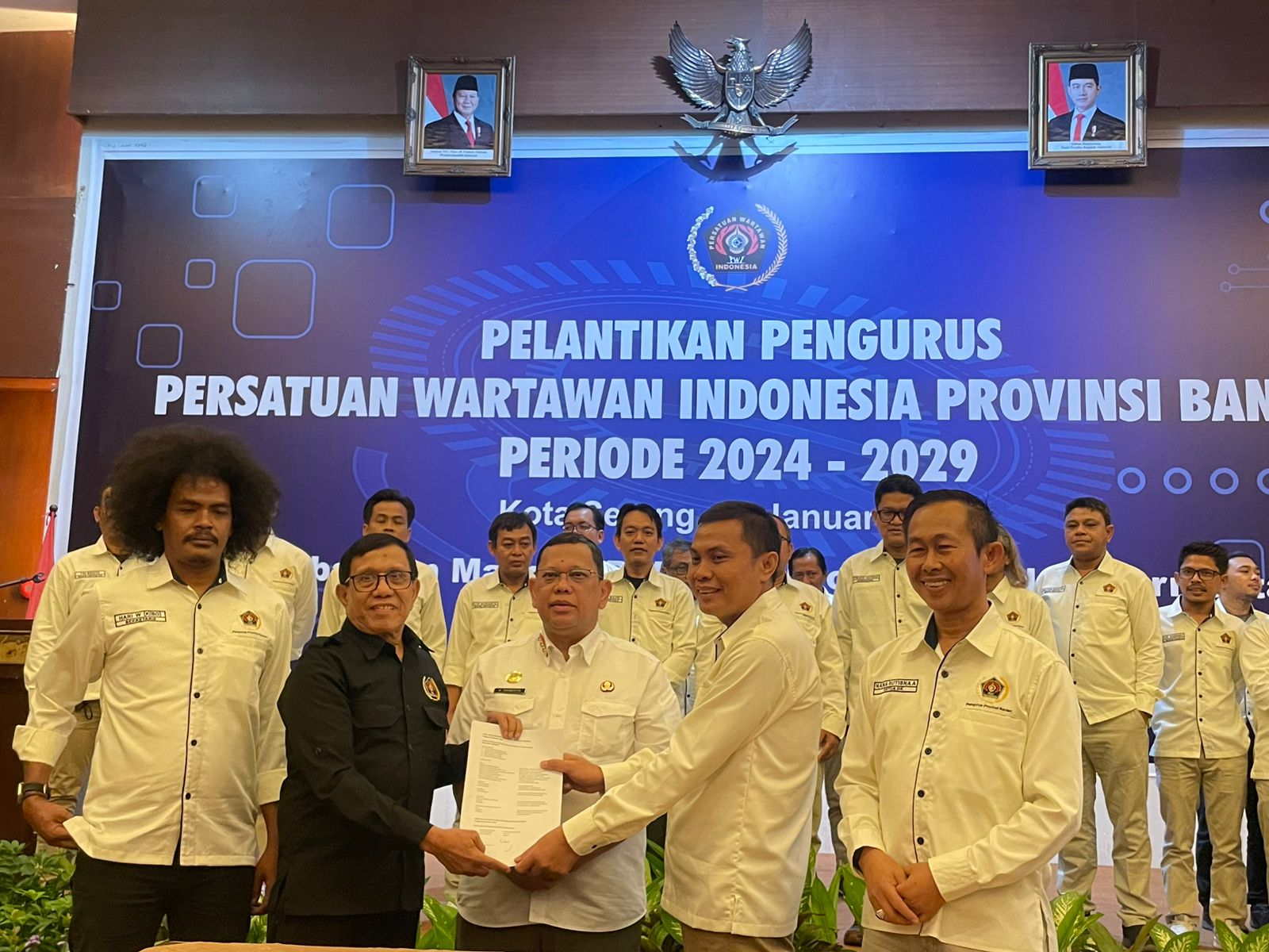 engurus PWI Banten Periode 2024-2029 resmi dilantik oleh Ketua Umum PWI Pusat Hendry Ch Bangun di Hotel Horison Ratu Serang, Selasa 21 Januari 2025.