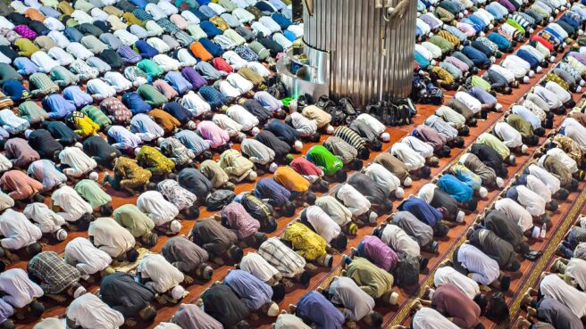 Niat dan Tata Cara Sholat Tarawih 11 Rakaat