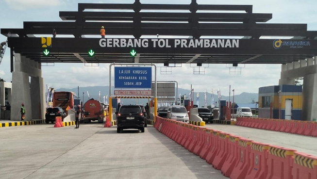 Jalan Tol Jogja-Solo segmen Klaten-Prambanan