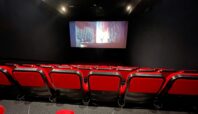 atap bioskop ambruk