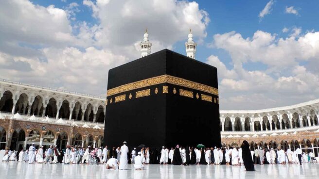 perbedaan haji dan umrah