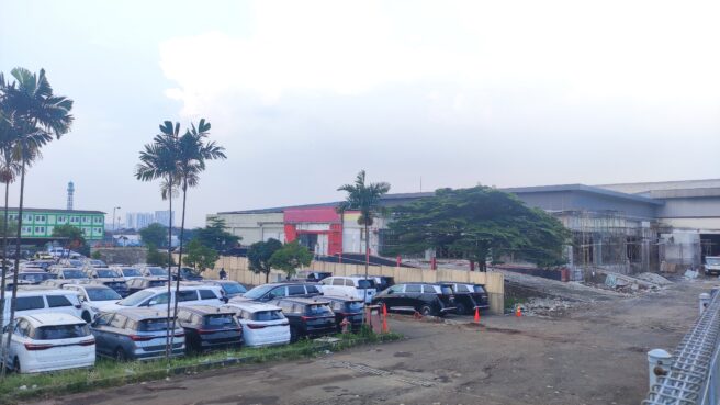 Pembangunan Bengkel Kantor Mobil Listrik BYD
