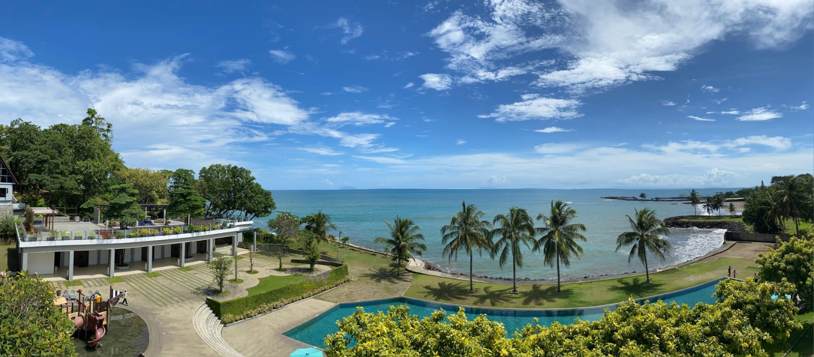 15 Tips Liburan ke Pantai Anyer, Biar Nggak Zonk dan Tetap Aman Bareng Keluarga! 2 Pantai Anyer Banten.Foto:Nadia/Infotangerang.id