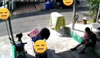 Tangkapan Layar Bocah Penjual Risol di Tangsel dengan Kaki Penuh Luka