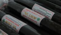 jajanan pasar tradisional Tangerang yang legendaris ada Dodol Ny.Lauw