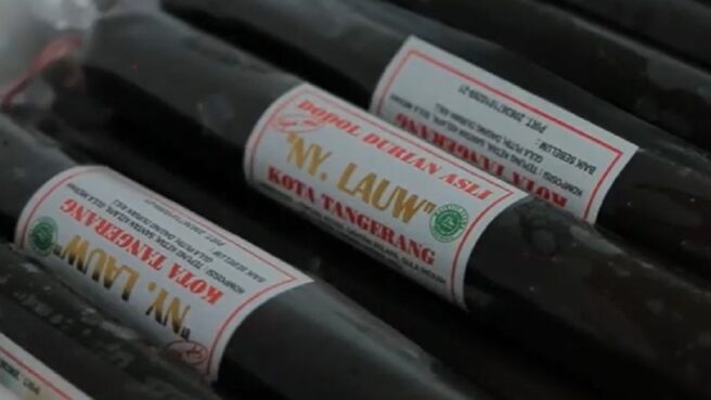 jajanan pasar tradisional Tangerang yang legendaris ada Dodol Ny.Lauw