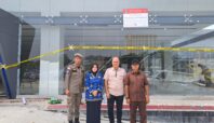Satpol PP Tangsel Segel Proyek Kantor dan Gudang Mobil Listrik BYD di Cipayung