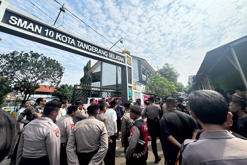 Daftar SMA Negeri di Tangsel yang Diprotes Warga Imbas SPMB 2025, Akses Sekolah Diblokir! 4 Demo di SMAN 10 Tangsel