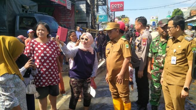 andra soni tinjau banjir di tangerang