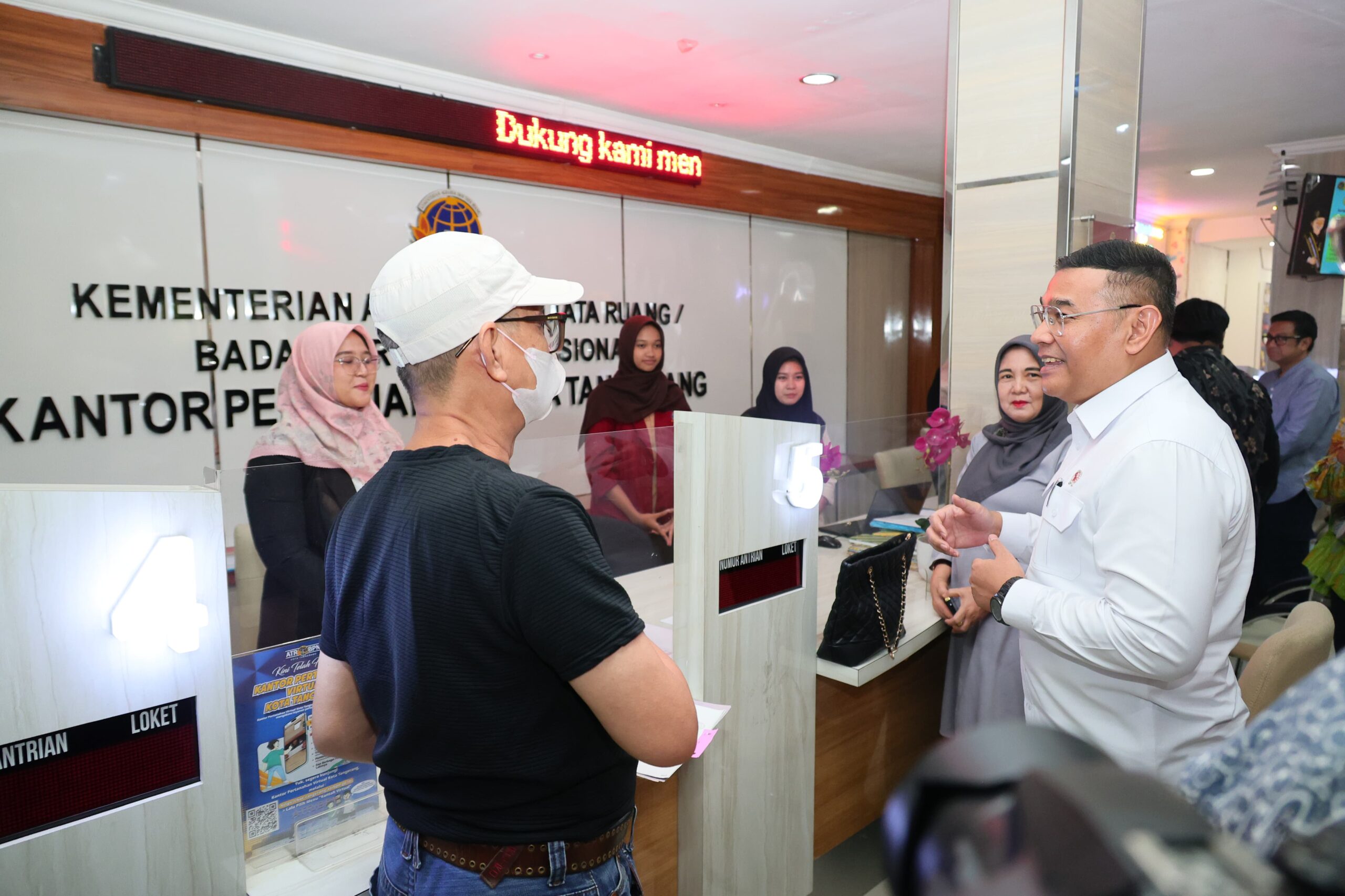 Inovasi Kantah Kota Tangerang Terbaru, Warga Bisa Urus Sertipikat Tanpa Turun dari Mobil 2 Kantor Pertanahan Virtual di Kantah Kota Tangerang