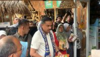 Menteri UMKM Maman Abdurrahman, saat mengunjungi Sentra UMKM Gerai Lengkong di Serpong Utara, Kota Tangsel, Selasa, 29 Juli 2025 Foto: Andre Pradana/Tangselife