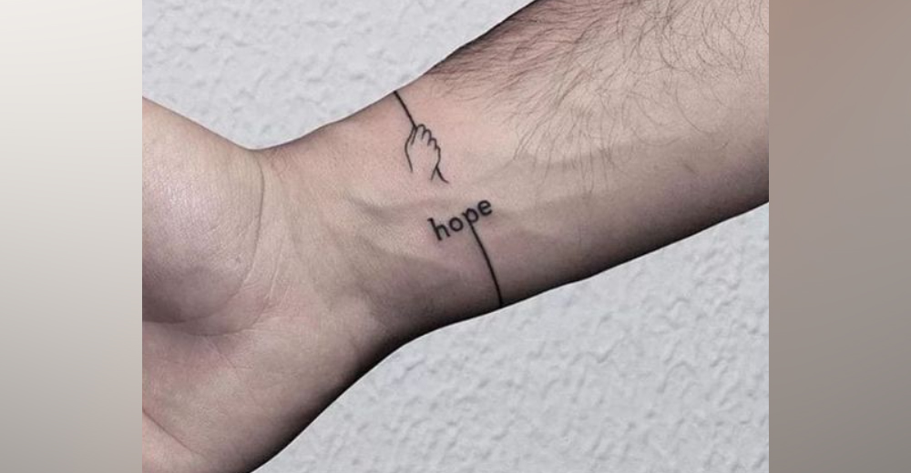 ide tato simpel di tangan cowok 9