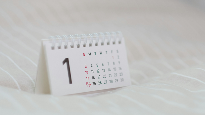 kalender agustus 2025