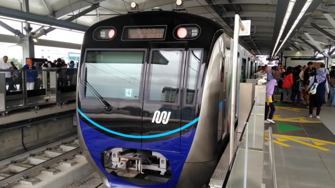 mrt lebak bulus serpong
