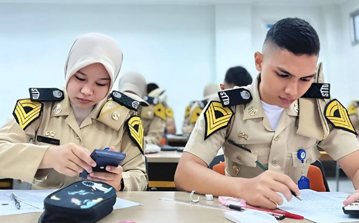 sekolah kedinasan