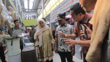 Wali Kota Sachrudin Minta BPPW Segera Tindaklanjuti Keluhan Pedagang Pasar Anyar 28 397b19fc 246b 4760 bd3b af88f6b7d442