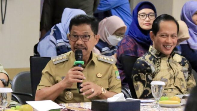 KUNJUNGAN MENTERI LINGKUNGAN HIDUP WALIKOTA 10