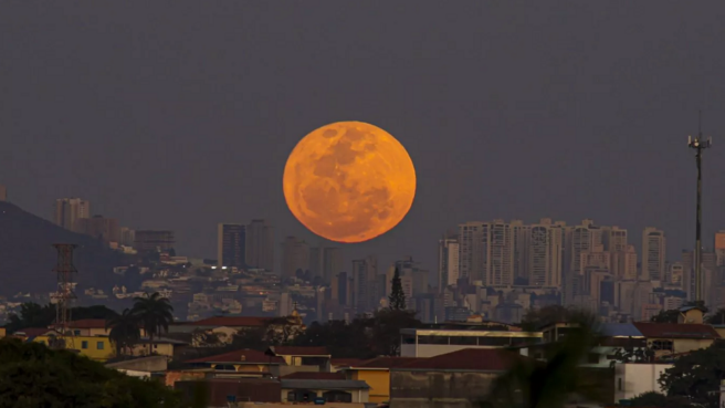 sturgeon moon
