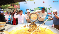 PT PLN UID Banten dan chef viral Bobon Santoso untuk mengadakan aksi masak besar di Pakuhaji, Kabupaten Tangerang Minggu, 21 September 2025.