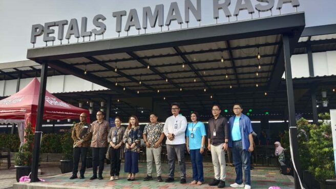 Paramount Petals resmi membuka sentra kuliner terbaru bertajuk Taman Rasa dengan konsep semi outdoor.