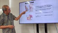 Dr. dr. Sonar Soni Panigoro, Sp.B(K)Onk, M.Epid, MARS, Konsultan Bedah Onkologi dari Eka Hospital BSD menjelaskan kanker payudara masih menjadi kasus tertinggi pada perempuan di Indonesia dan dunia.