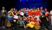 Bangga! SMA Al Bayan Raih Juara Umum Super Grand Prix 2025 di Spanyol Lewat Tari Saman dan Musik Angklung 8 SMA Al Bayan Raih Juara Umum Super Grand Prix 2025 di Spanyol
