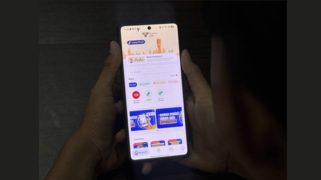Pohon Rimbun dan Berisiko Tumbang di Tangerang