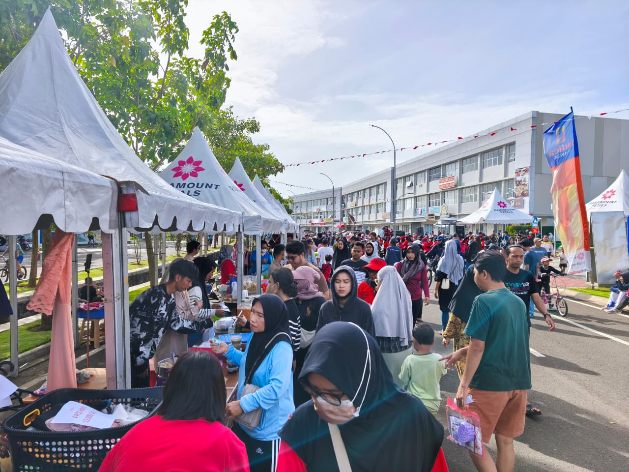 Paramount Petals Gelar Petals Urban Market 2025, Warga Tangerang Nikmati Gaya Hidup Sehat dan Kuliner Kekinian! 2 Petals Urban Market 2025 di Paramount Petals, Minggu 9 November 2025
