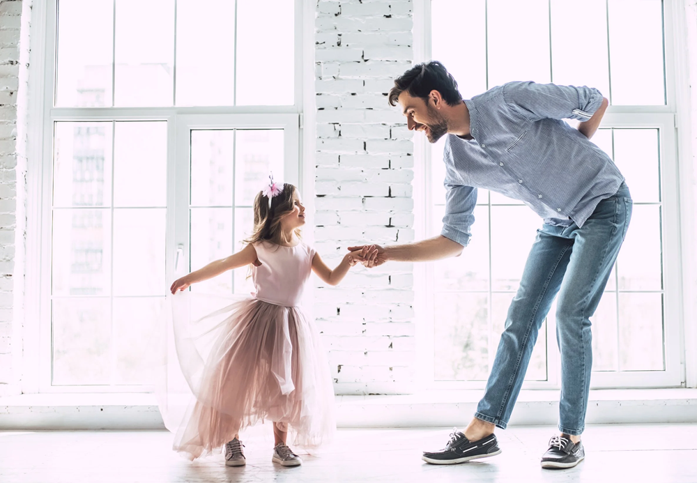 100 Ucapan Hari Ayah Nasional 2025 Paling Menyentuh dan Unik: Bikin Ayah Tersentuh Seketika! 3 Hari Ayah Nasional