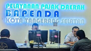 Suasana pelayanan pajak Bapenda Tangsel. Foto: Andre Pradana/Tangselife