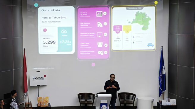 SVP Head of Region Outer Jakarta Indosat Ooredoo Hutchison, Eric Danari CSR GenSi (Generasi Terkoneksi) pelatihan UMKM di Universitas Multimedia Nusantara, Senin 22 Desember 2025