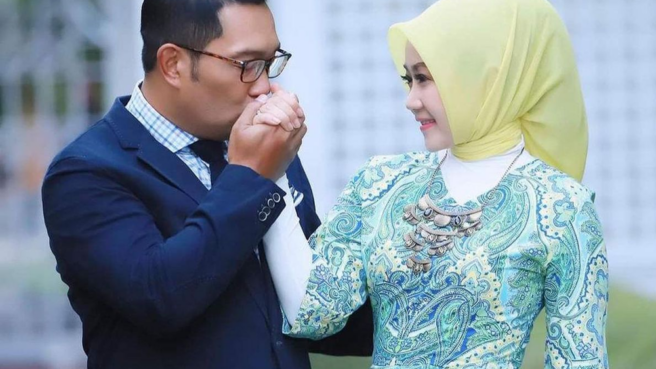 Ridwan Kamil Resmi dan Atalia Prataya