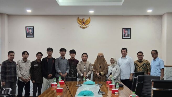 Kampus Tegaskan BEM Demo Sampah UMJ Bergerak Tanpa Imbalan