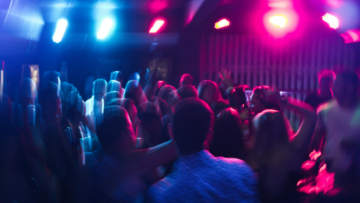 Ilustrasi Tempat Hiburan Malam di Tangsel