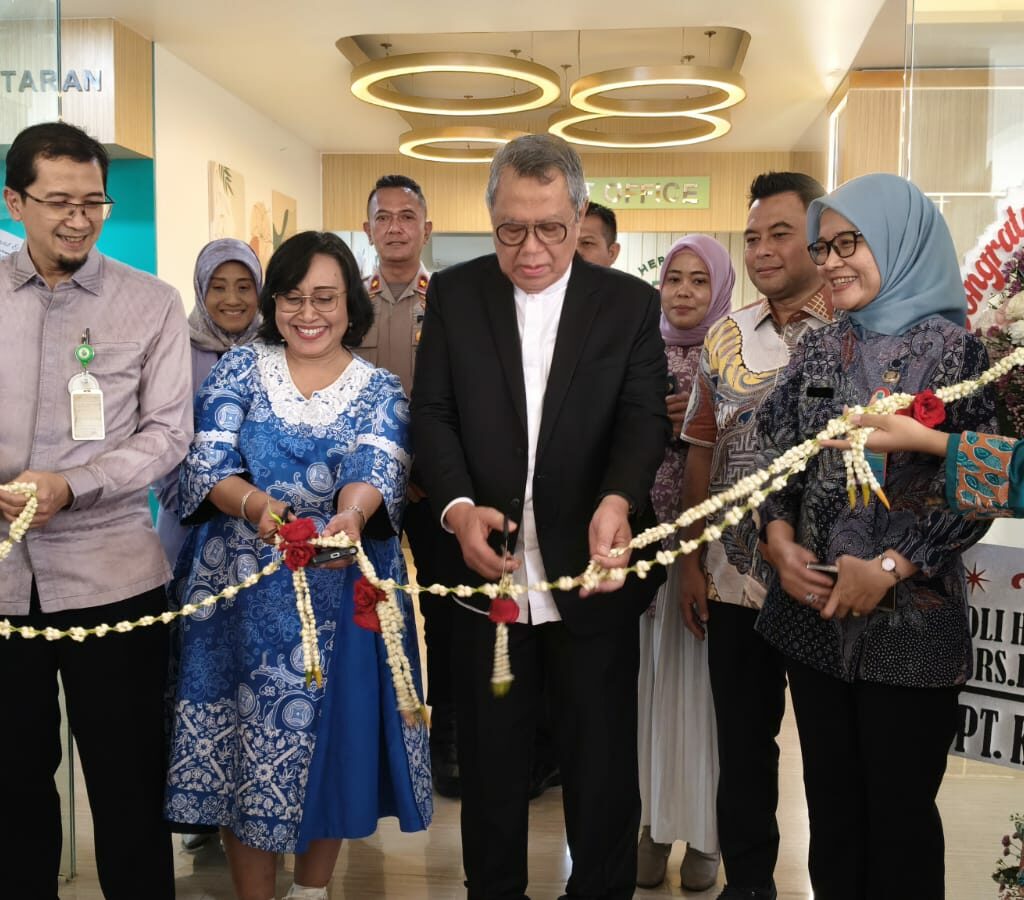 Peresmian Poliklinik Holistik di RS Hermina Serpong, Kamis 12 Februari 2026.