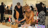 CultureNature by Roka Collection memperkenalkan produknya secara langsung ke pasar Eropa melalui ajang POLSHOES Fair 2026 yang digelar pada 3–4 Maret 2026 di EXPO Krakow, Polandia.